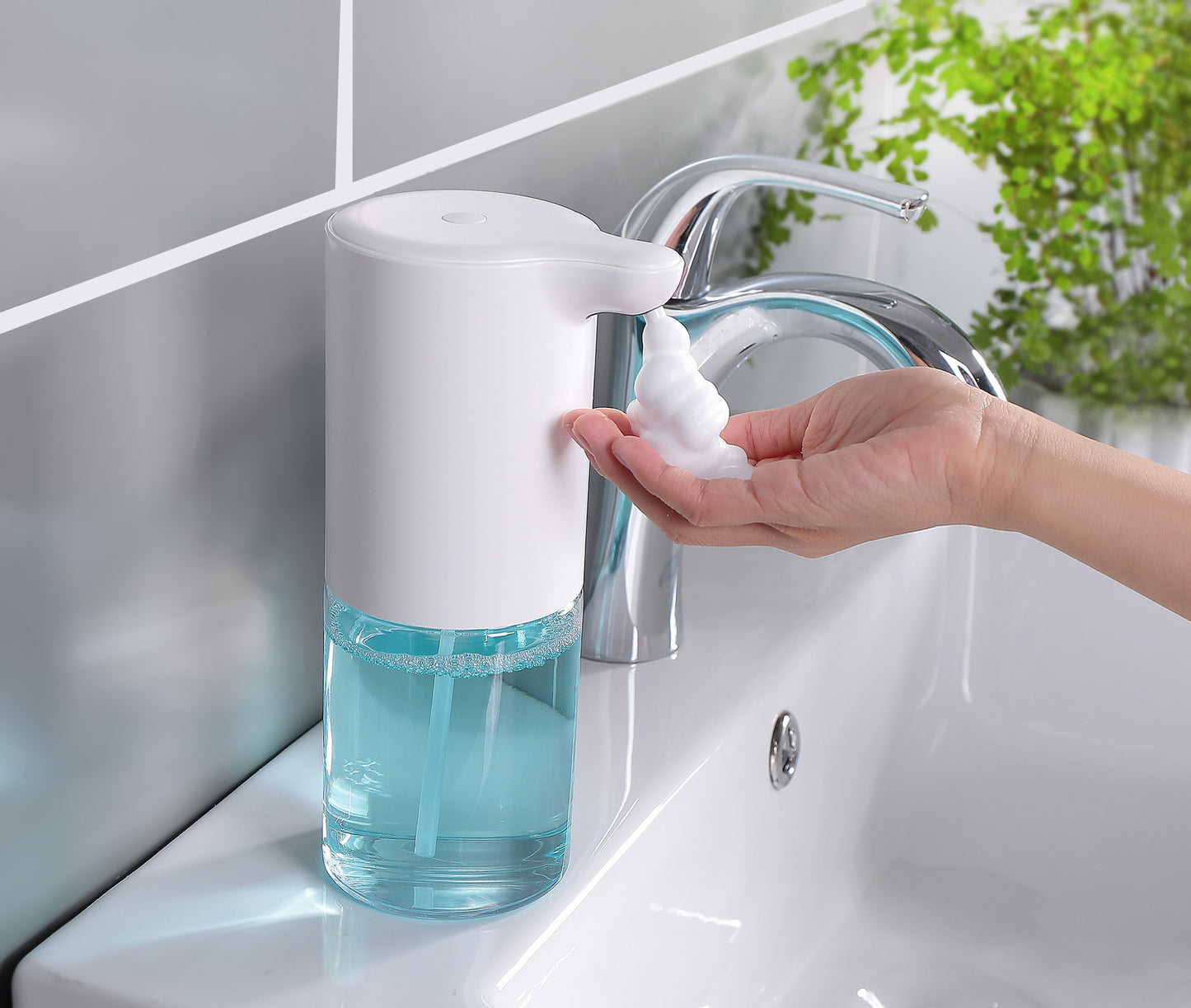 Automatic Induction Foam Soap Dispenser | Touch-Free Hand Sanitiser for Elderly & People with Disabilities