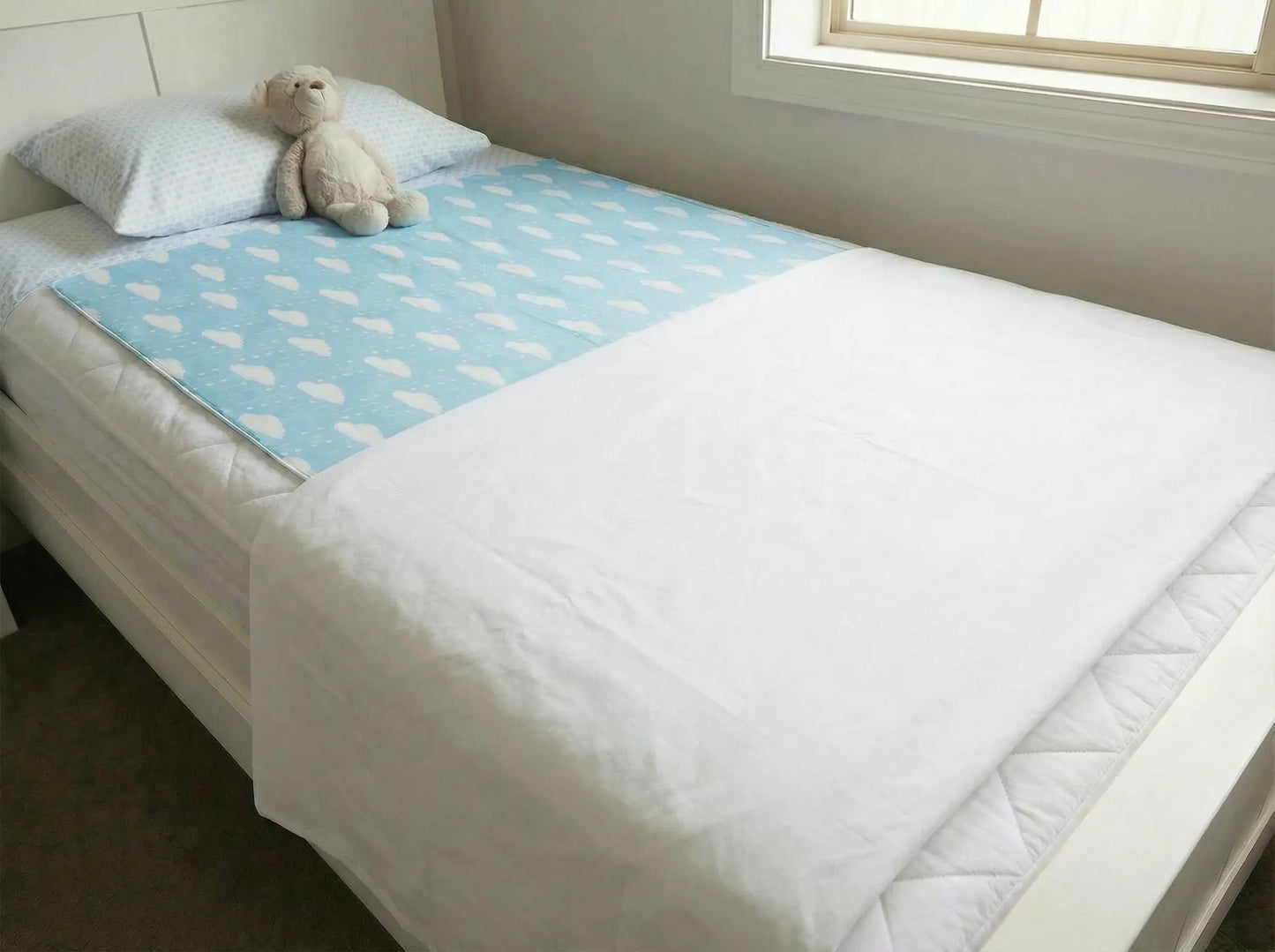 Waterproof Breathable Urine Pad for Small Children | Reusable Bed Protector for Kids with Disabilities